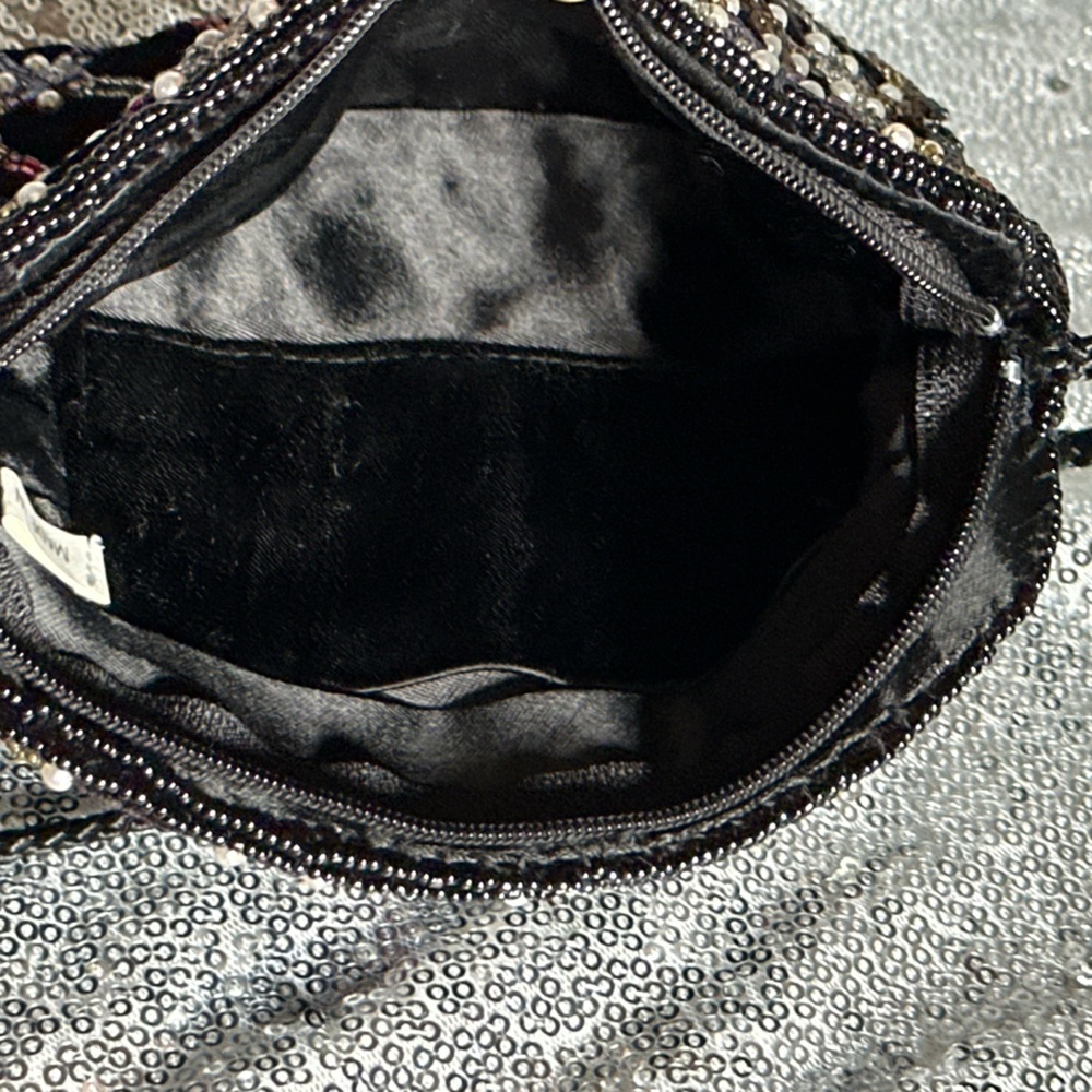Black Beaded Crossbody Bag - Picture 15 of 16